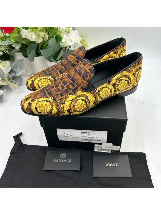 Versace men’s BAROCCO print silk loafers. Size 42. Made in Italy. main image 9